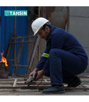 لباس کار جین مناسب فضای باز